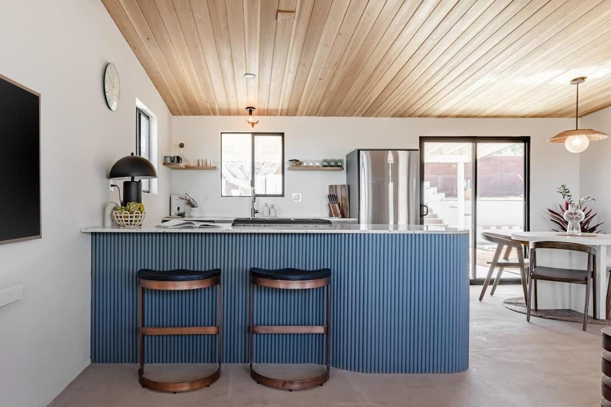 Holiday home - Le Petit W Hot Tub *