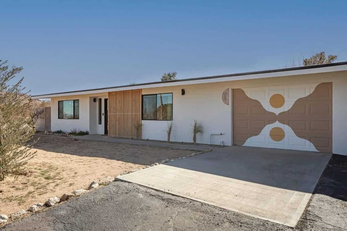 - Le Petit W Hot Tub Ferienhaus